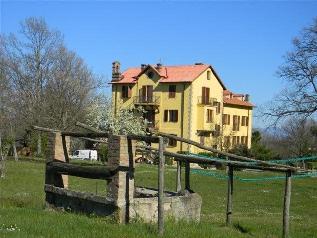 Hotel Residence Sant'Uberto Roccastrada Exterior photo